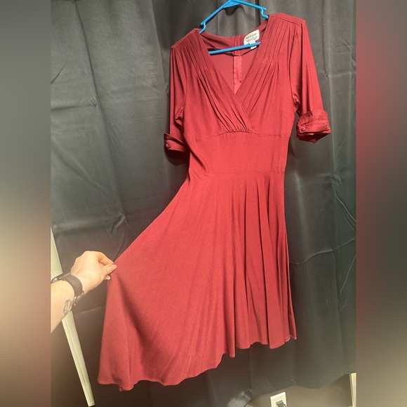 Unique Vintage Burgundy Delores Swing Dress - Picture 9 of 9